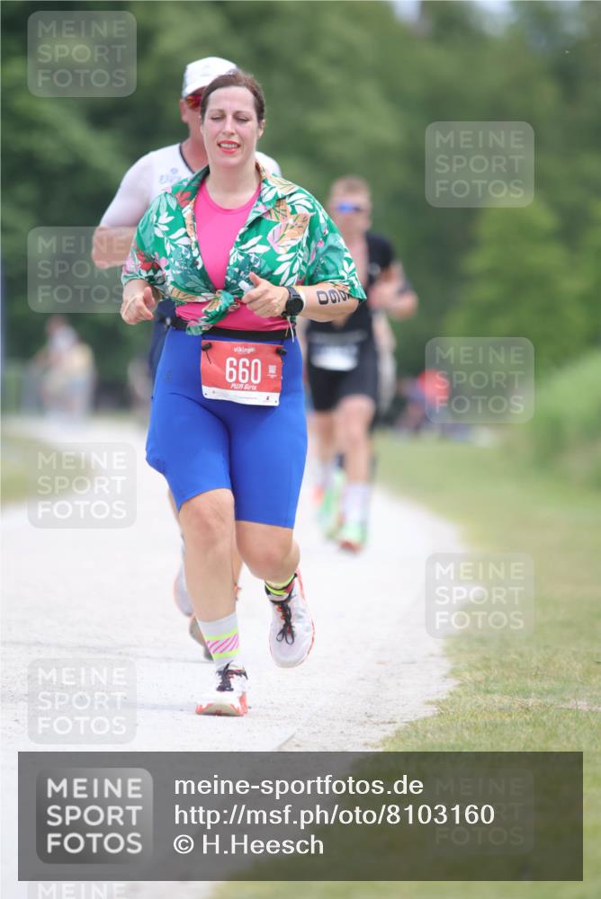 22.06.2025 - Viking Triathlon H.Heesch http://msf.ph/oto/8103160 22.06.2025 13:38:35 Laufen 329, 660 meine-sportfotos.de