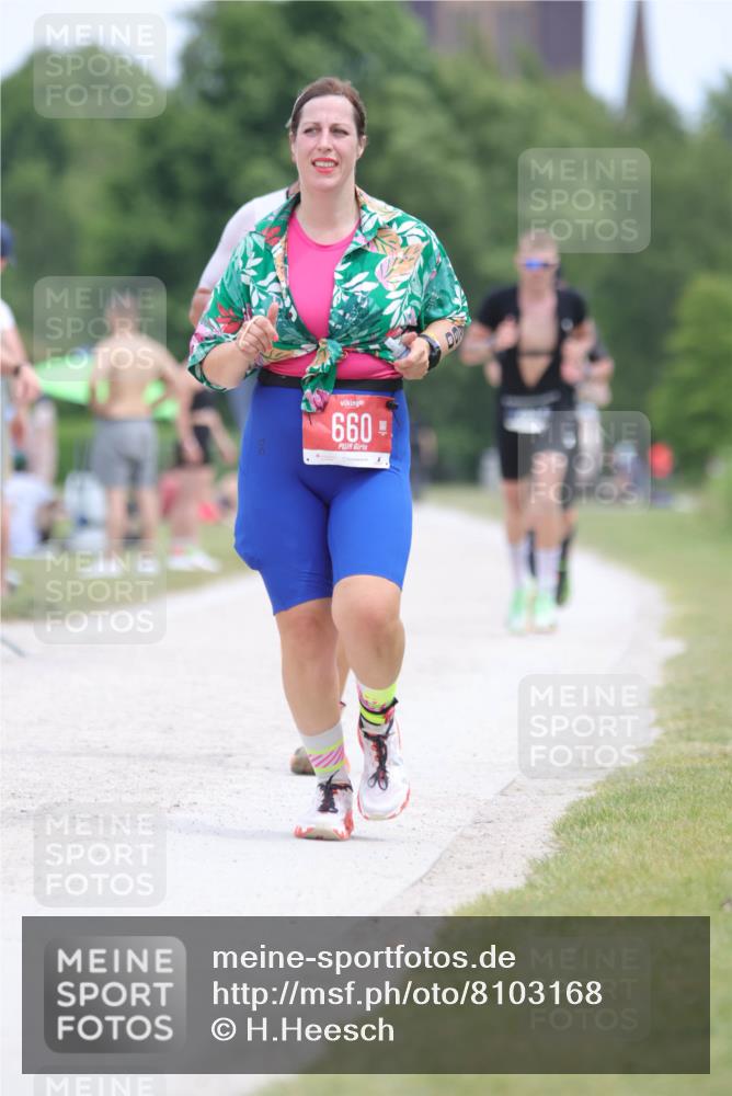 22.06.2025 - Viking Triathlon H.Heesch http://msf.ph/oto/8103168 22.06.2025 13:38:37 Laufen 203, 329, 660 meine-sportfotos.de