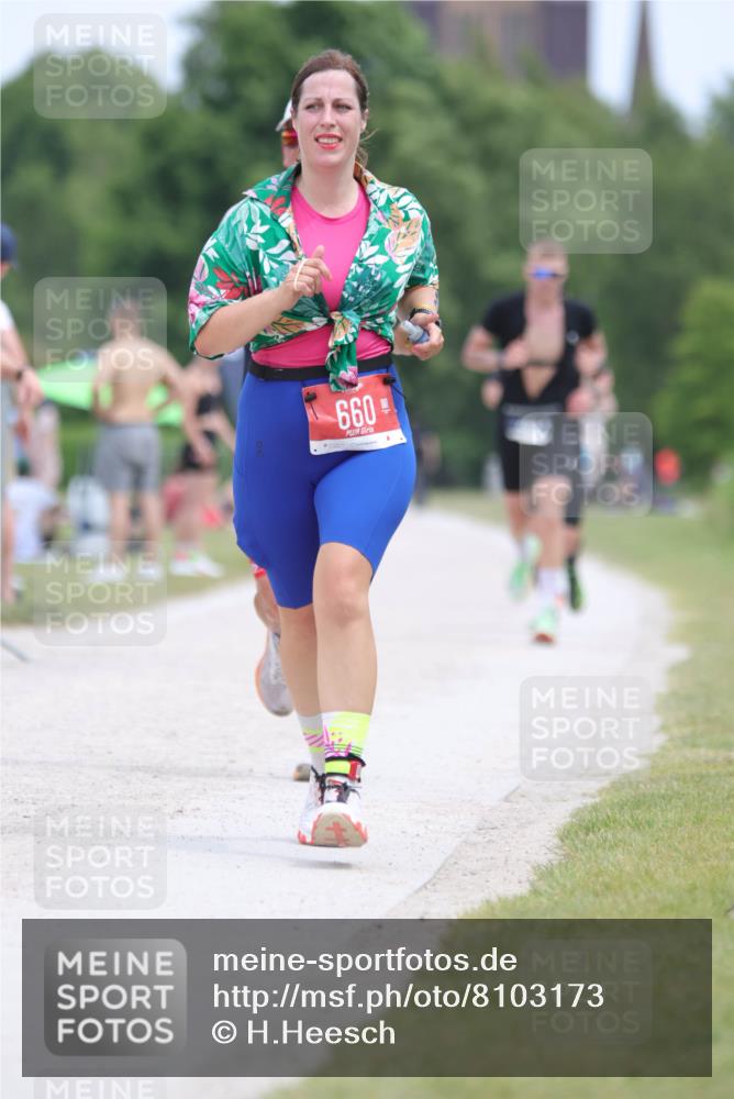 22.06.2025 - Viking Triathlon H.Heesch http://msf.ph/oto/8103173 22.06.2025 13:38:37 Laufen 203, 329, 660 meine-sportfotos.de