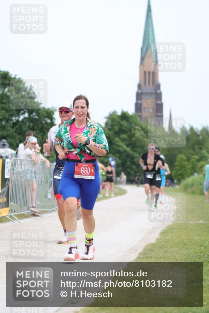22.06.2025 - Viking Triathlon H.Heesch http://msf.ph/oto/8103182 22.06.2025 13:38:39 Laufen 203, 329, 508, 626, 660 meine-sportfotos.de