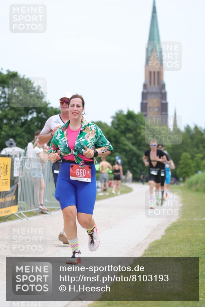 22.06.2025 - Viking Triathlon H.Heesch http://msf.ph/oto/8103193 22.06.2025 13:38:39 Laufen 203, 329, 508, 626, 660 meine-sportfotos.de