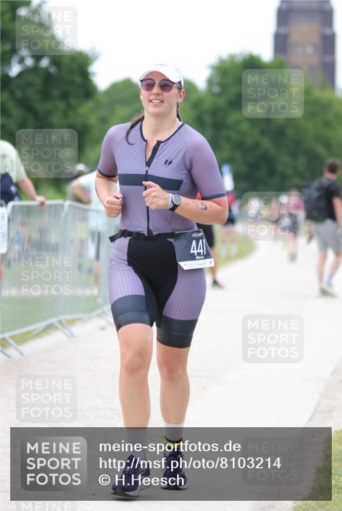 22.06.2025 - Viking Triathlon H.Heesch http://msf.ph/oto/8103214 22.06.2025 15:51:19 Laufen 441 meine-sportfotos.de