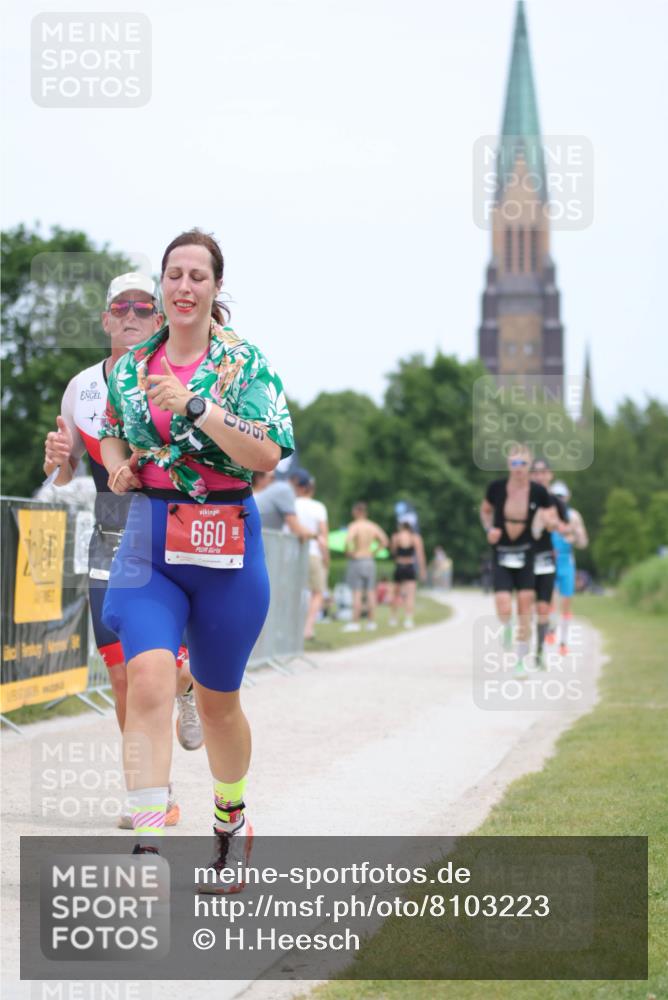 22.06.2025 - Viking Triathlon H.Heesch http://msf.ph/oto/8103223 22.06.2025 13:38:39 Laufen 203, 329, 508, 626, 660 meine-sportfotos.de
