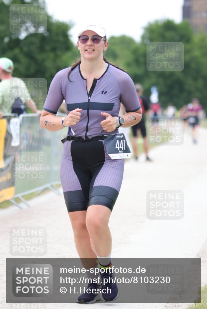 22.06.2025 - Viking Triathlon H.Heesch http://msf.ph/oto/8103230 22.06.2025 15:51:19 Laufen 441 meine-sportfotos.de