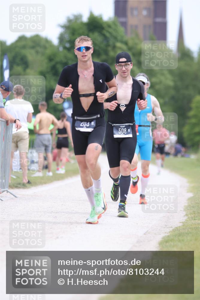 22.06.2025 - Viking Triathlon H.Heesch http://msf.ph/oto/8103244 22.06.2025 13:38:41 Laufen 203, 329, 508, 626, 660 meine-sportfotos.de