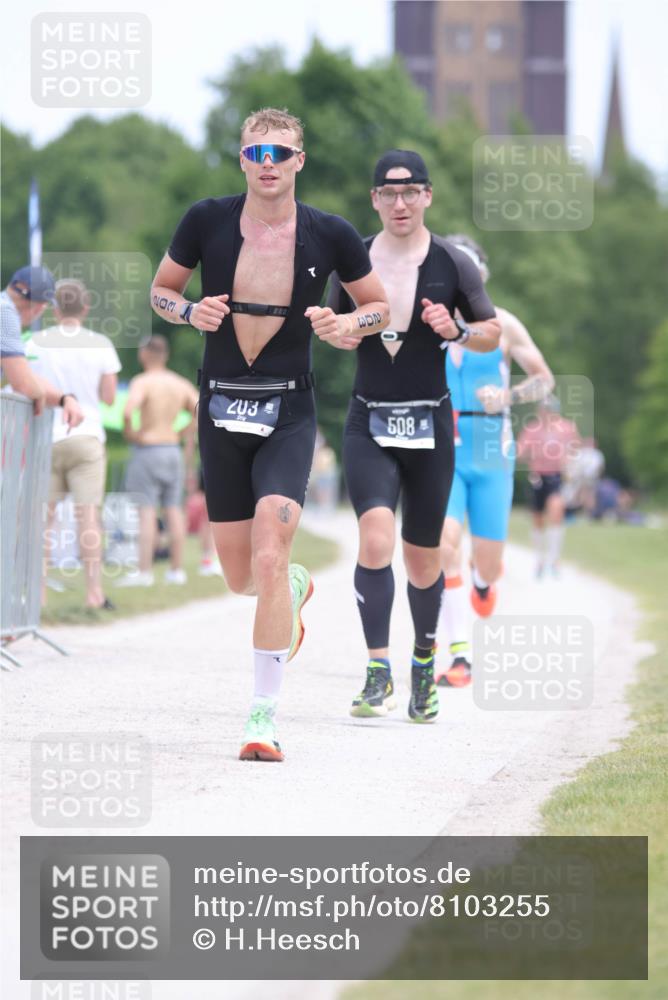 22.06.2025 - Viking Triathlon H.Heesch http://msf.ph/oto/8103255 22.06.2025 13:38:41 Laufen 203, 329, 508, 626, 660 meine-sportfotos.de