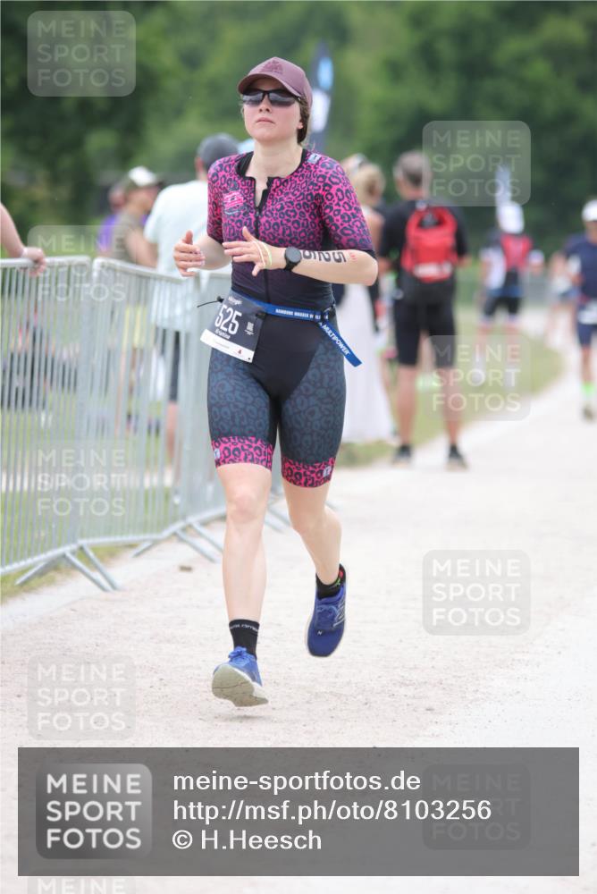 22.06.2025 - Viking Triathlon H.Heesch http://msf.ph/oto/8103256 22.06.2025 15:51:30 Laufen 525 meine-sportfotos.de