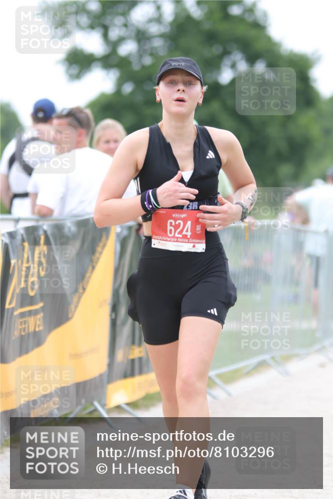 22.06.2025 - Viking Triathlon H.Heesch http://msf.ph/oto/8103296 22.06.2025 15:51:45 Laufen 538, 624 meine-sportfotos.de