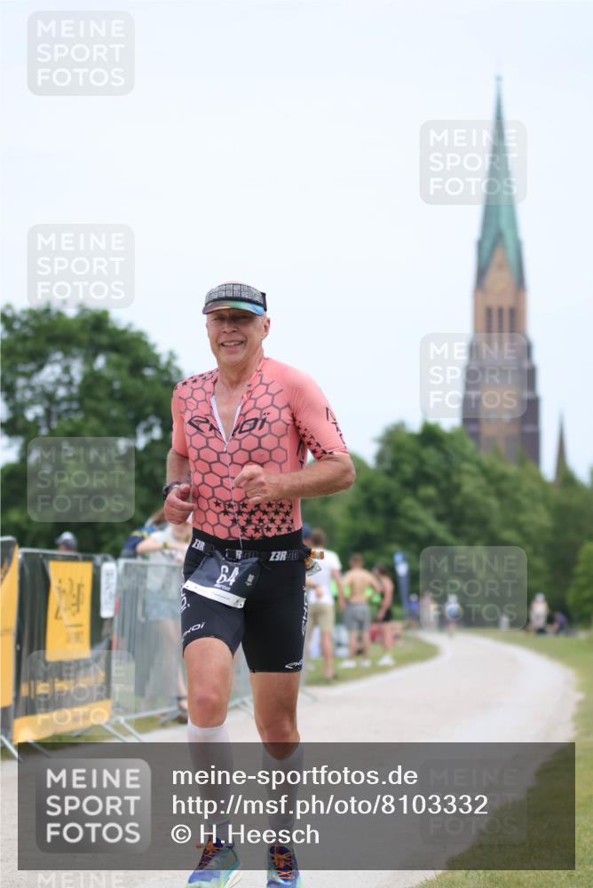 22.06.2025 - Viking Triathlon H.Heesch http://msf.ph/oto/8103332 22.06.2025 13:38:57 Laufen 64 meine-sportfotos.de