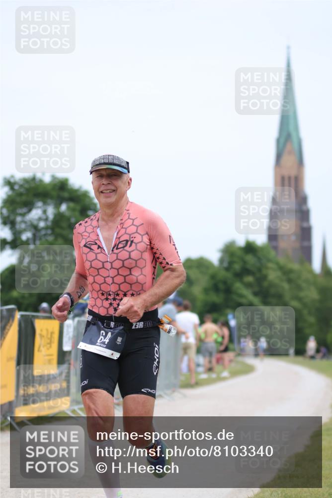 22.06.2025 - Viking Triathlon H.Heesch http://msf.ph/oto/8103340 22.06.2025 13:38:58 Laufen 64 meine-sportfotos.de