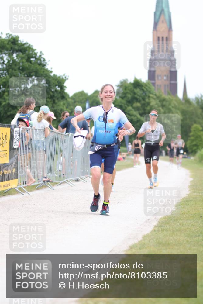 22.06.2025 - Viking Triathlon H.Heesch http://msf.ph/oto/8103385 22.06.2025 13:39:35 Laufen 30, 154, 488 meine-sportfotos.de