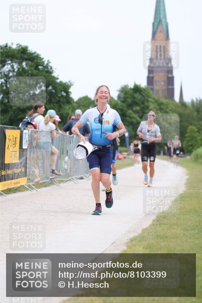 22.06.2025 - Viking Triathlon H.Heesch http://msf.ph/oto/8103399 22.06.2025 13:39:36 Laufen 30, 154, 488 meine-sportfotos.de