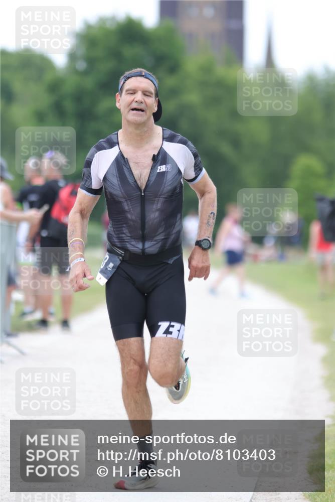 22.06.2025 - Viking Triathlon H.Heesch http://msf.ph/oto/8103403 22.06.2025 15:52:36 Laufen 463 meine-sportfotos.de