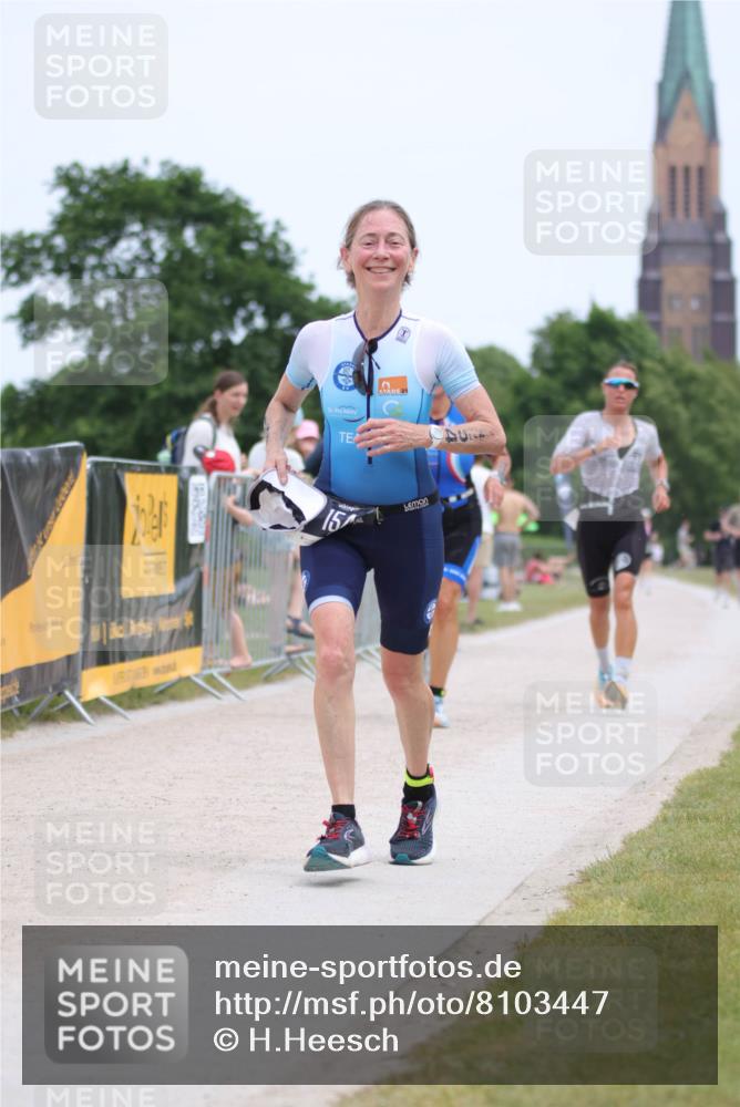 22.06.2025 - Viking Triathlon H.Heesch http://msf.ph/oto/8103447 22.06.2025 13:39:37 Laufen 30, 154, 488 meine-sportfotos.de
