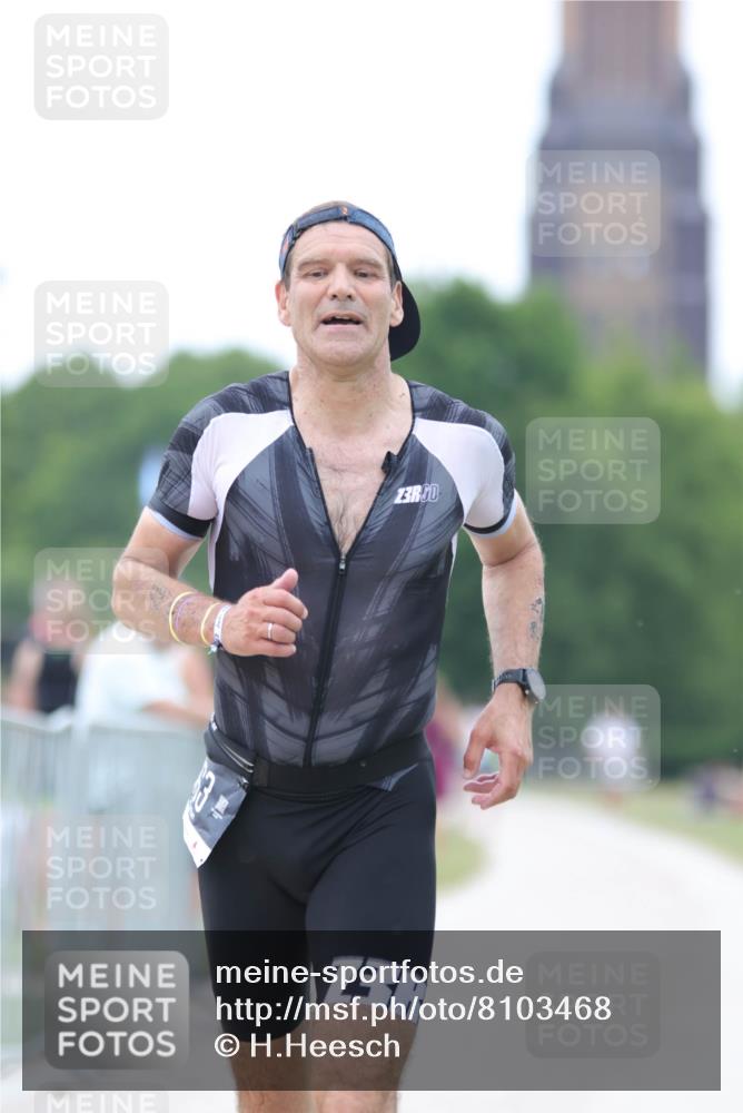 22.06.2025 - Viking Triathlon H.Heesch http://msf.ph/oto/8103468 22.06.2025 15:52:37 Laufen 463 meine-sportfotos.de