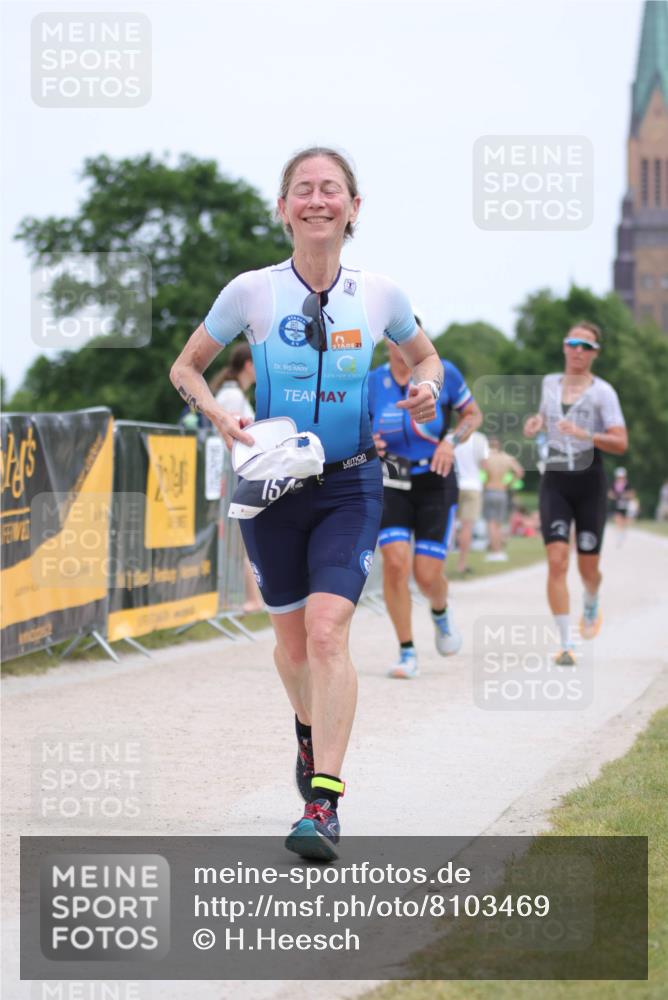 22.06.2025 - Viking Triathlon H.Heesch http://msf.ph/oto/8103469 22.06.2025 13:39:37 Laufen 30, 154, 488 meine-sportfotos.de