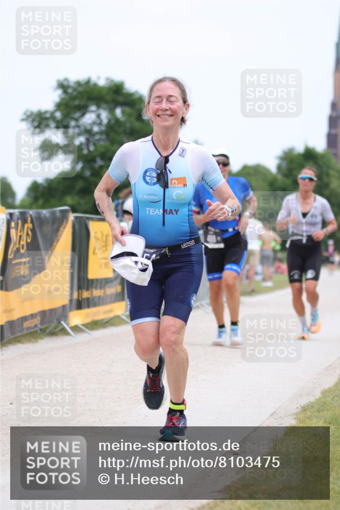22.06.2025 - Viking Triathlon H.Heesch http://msf.ph/oto/8103475 22.06.2025 13:39:37 Laufen 30, 154, 488 meine-sportfotos.de