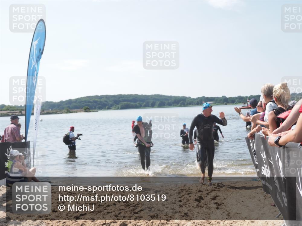 22.06.2025 - Viking Triathlon MichiJ http://msf.ph/oto/8103519 22.06.2025 10:46:45 Schwimmen 143, 206, 333, 479, 498, 515 meine-sportfotos.de