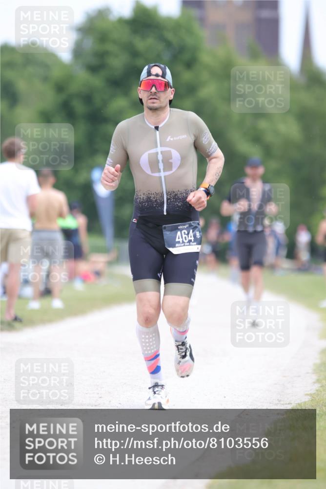 22.06.2025 - Viking Triathlon H.Heesch http://msf.ph/oto/8103556 22.06.2025 13:39:46 Laufen 464 meine-sportfotos.de