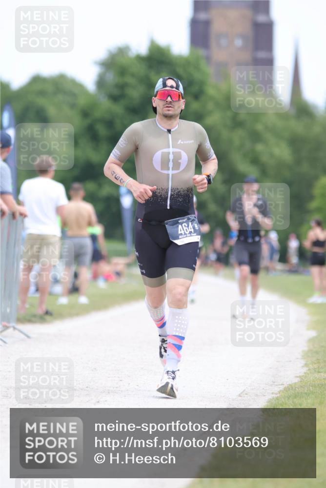 22.06.2025 - Viking Triathlon H.Heesch http://msf.ph/oto/8103569 22.06.2025 13:39:46 Laufen 464 meine-sportfotos.de