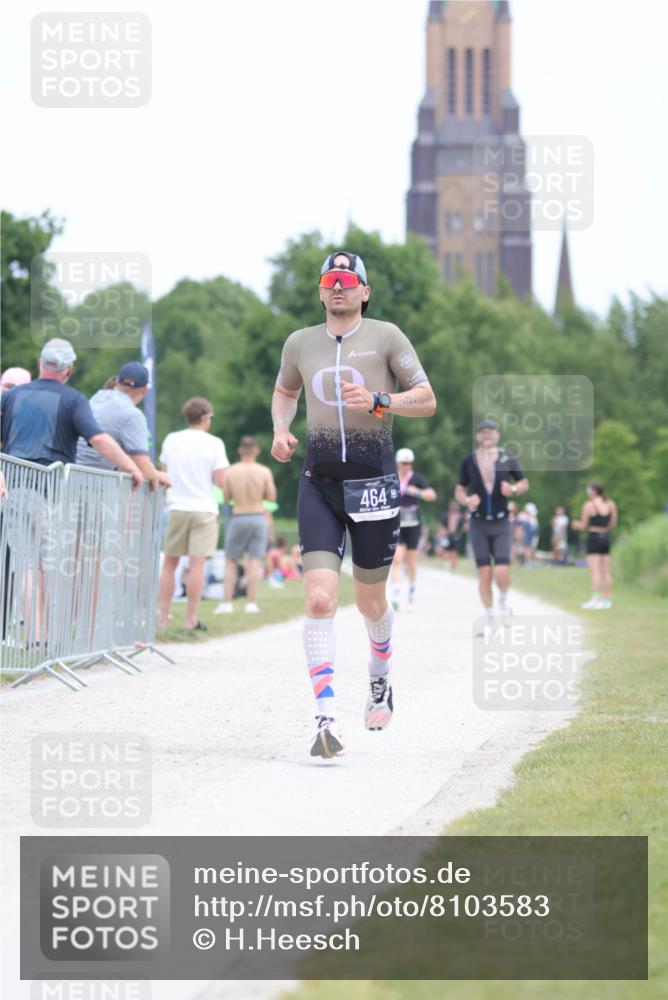 22.06.2025 - Viking Triathlon H.Heesch http://msf.ph/oto/8103583 22.06.2025 13:39:47 Laufen 464 meine-sportfotos.de