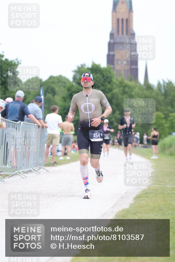 22.06.2025 - Viking Triathlon H.Heesch http://msf.ph/oto/8103587 22.06.2025 13:39:47 Laufen 464 meine-sportfotos.de