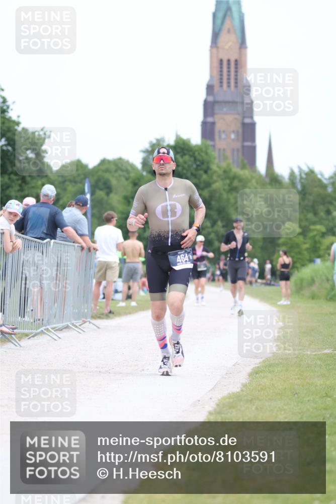 22.06.2025 - Viking Triathlon H.Heesch http://msf.ph/oto/8103591 22.06.2025 13:39:47 Laufen 464 meine-sportfotos.de