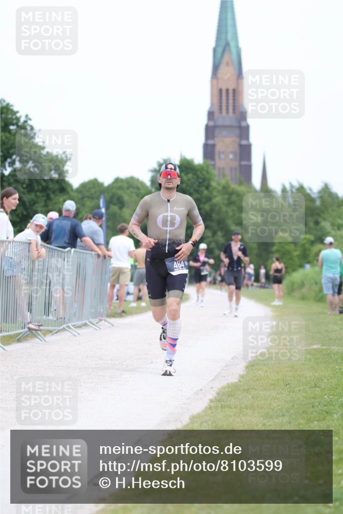 22.06.2025 - Viking Triathlon H.Heesch http://msf.ph/oto/8103599 22.06.2025 13:39:47 Laufen 464 meine-sportfotos.de