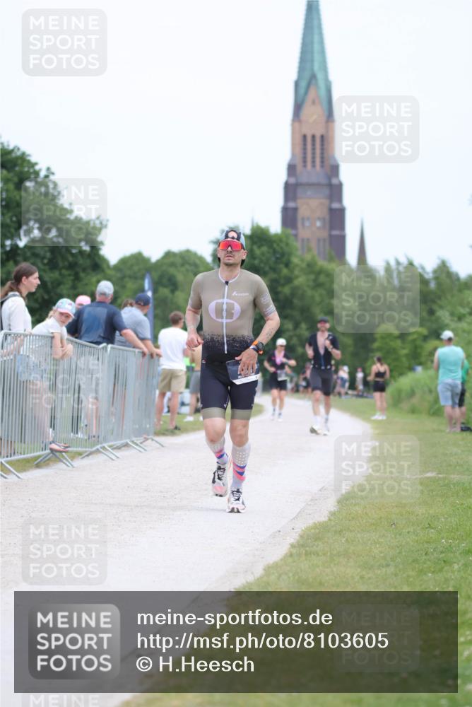 22.06.2025 - Viking Triathlon H.Heesch http://msf.ph/oto/8103605 22.06.2025 13:39:47 Laufen 464 meine-sportfotos.de