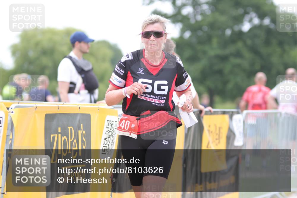 22.06.2025 - Viking Triathlon H.Heesch http://msf.ph/oto/8103626 22.06.2025 15:53:50 Laufen 640 meine-sportfotos.de