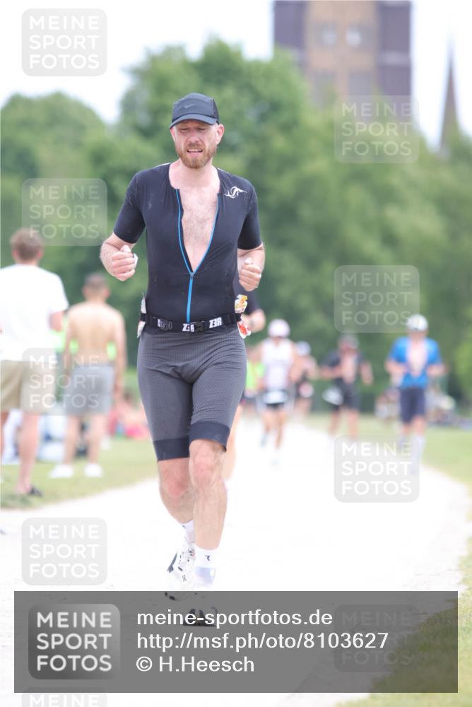 22.06.2025 - Viking Triathlon H.Heesch http://msf.ph/oto/8103627 22.06.2025 13:39:54 Laufen 342 meine-sportfotos.de