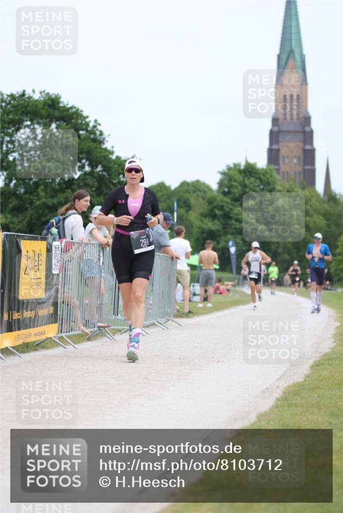 22.06.2025 - Viking Triathlon H.Heesch http://msf.ph/oto/8103712 22.06.2025 13:39:59 Laufen 291, 342 meine-sportfotos.de