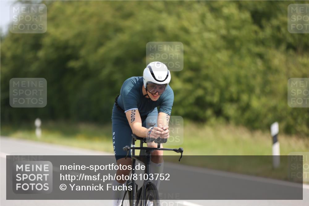 22.06.2025 - Viking Triathlon Yannick Fuchs http://msf.ph/oto/8103752 22.06.2025 11:27:18 Radfahren 172, 253, 289, 367, 420, 437, 529, 652 meine-sportfotos.de