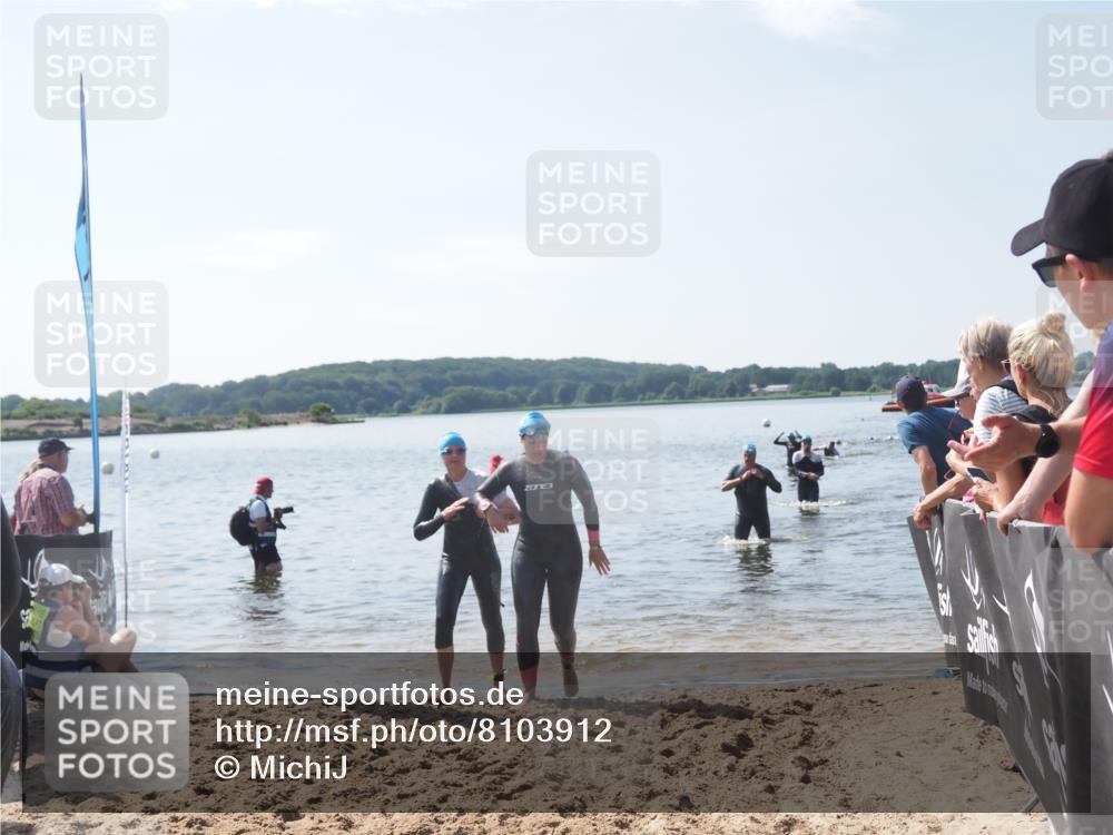 22.06.2025 - Viking Triathlon MichiJ http://msf.ph/oto/8103912 22.06.2025 10:46:57 Schwimmen 36, 378, 498, 515 meine-sportfotos.de