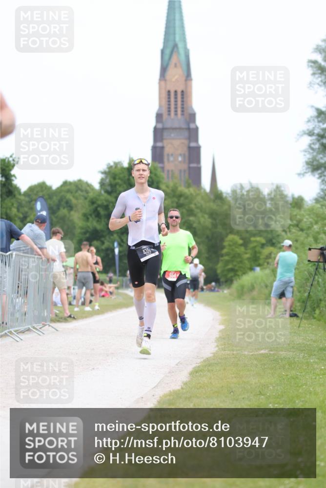 22.06.2025 - Viking Triathlon H.Heesch http://msf.ph/oto/8103947 22.06.2025 13:40:21 Laufen 435, 654, 661 meine-sportfotos.de