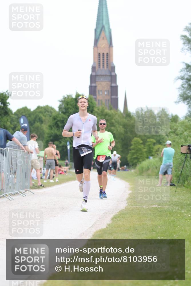 22.06.2025 - Viking Triathlon H.Heesch http://msf.ph/oto/8103956 22.06.2025 13:40:21 Laufen 435, 654, 661 meine-sportfotos.de