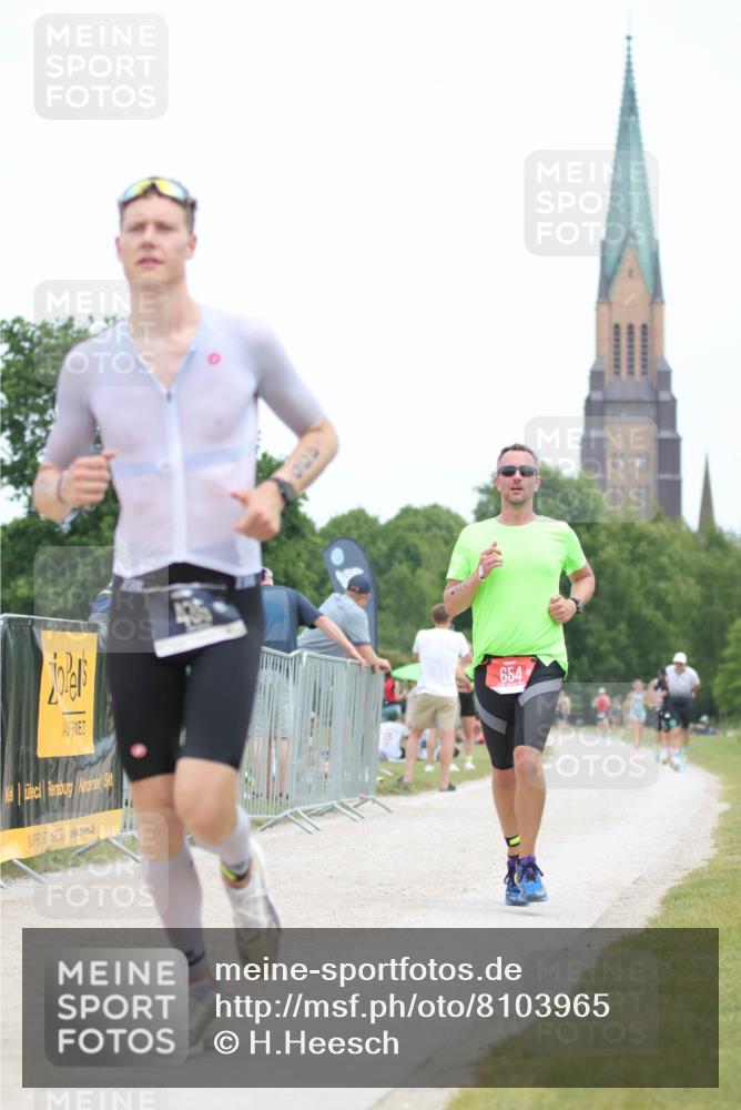 22.06.2025 - Viking Triathlon H.Heesch http://msf.ph/oto/8103965 22.06.2025 13:40:24 Laufen 435, 654, 661 meine-sportfotos.de