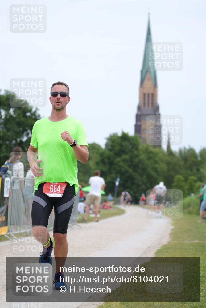 22.06.2025 - Viking Triathlon H.Heesch http://msf.ph/oto/8104021 22.06.2025 13:40:26 Laufen 435, 654 meine-sportfotos.de