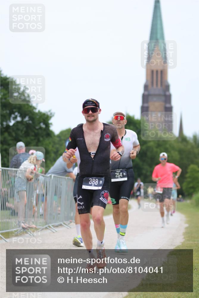 22.06.2025 - Viking Triathlon H.Heesch http://msf.ph/oto/8104041 22.06.2025 13:40:38 Laufen 388, 407, 644 meine-sportfotos.de