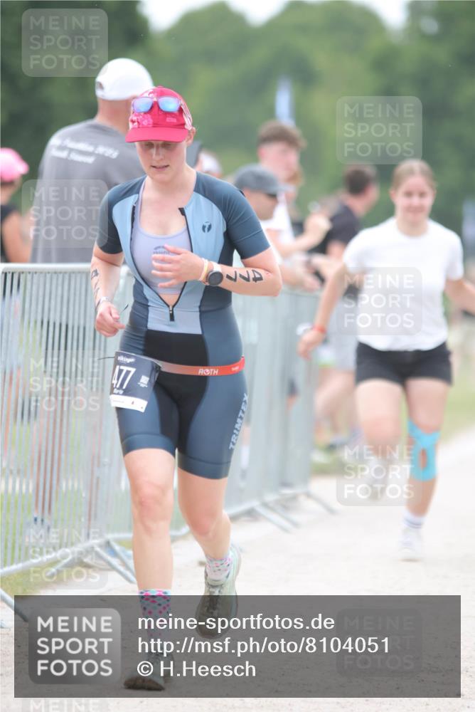 22.06.2025 - Viking Triathlon H.Heesch http://msf.ph/oto/8104051 22.06.2025 15:54:48 Laufen 477, 636 meine-sportfotos.de