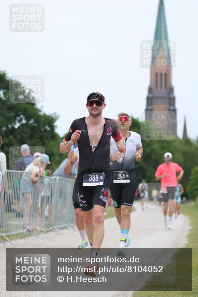 22.06.2025 - Viking Triathlon H.Heesch http://msf.ph/oto/8104052 22.06.2025 13:40:38 Laufen 388, 407, 644 meine-sportfotos.de