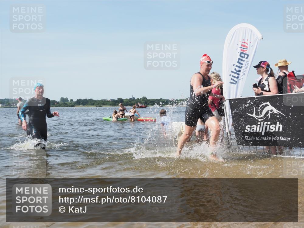 22.06.2025 - Viking Triathlon KatJ http://msf.ph/oto/8104087 22.06.2025 10:35:14 Schwimmen 139, 157, 204, 296, 365, 508, 632, 660 meine-sportfotos.de