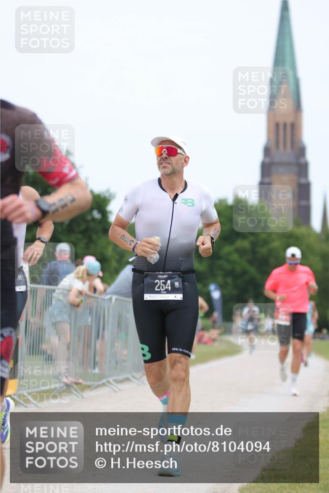 22.06.2025 - Viking Triathlon H.Heesch http://msf.ph/oto/8104094 22.06.2025 13:40:40 Laufen 388, 407, 644 meine-sportfotos.de
