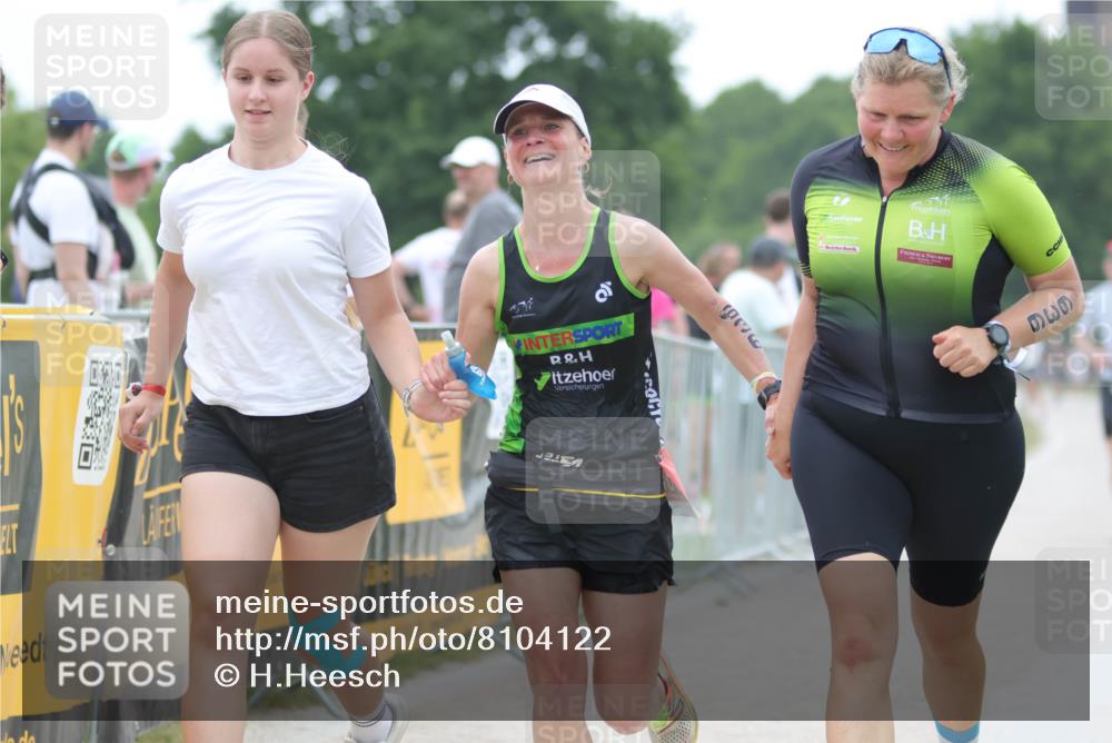 22.06.2025 - Viking Triathlon H.Heesch http://msf.ph/oto/8104122 22.06.2025 15:54:52 Laufen 477, 636 meine-sportfotos.de