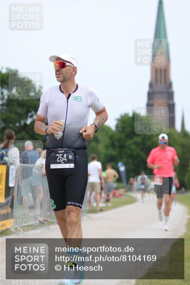 22.06.2025 - Viking Triathlon H.Heesch http://msf.ph/oto/8104169 22.06.2025 13:40:40 Laufen 388, 407, 644 meine-sportfotos.de
