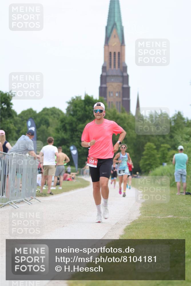 22.06.2025 - Viking Triathlon H.Heesch http://msf.ph/oto/8104181 22.06.2025 13:40:42 Laufen 388, 407, 644 meine-sportfotos.de