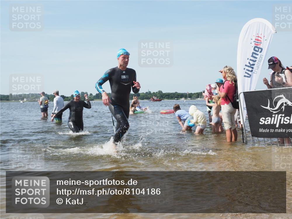 22.06.2025 - Viking Triathlon KatJ http://msf.ph/oto/8104186 22.06.2025 10:35:16 Schwimmen 139, 157, 204, 296, 320, 365, 395, 508, 632, 660 meine-sportfotos.de
