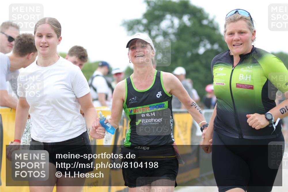 22.06.2025 - Viking Triathlon H.Heesch http://msf.ph/oto/8104198 22.06.2025 15:54:52 Laufen 477, 636 meine-sportfotos.de