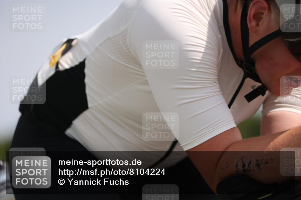 22.06.2025 - Viking Triathlon Yannick Fuchs http://msf.ph/oto/8104224 22.06.2025 12:07:31 Radfahren 21, 33, 382 meine-sportfotos.de