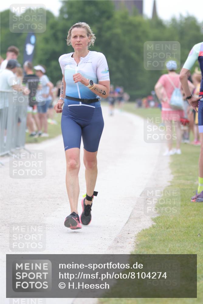 22.06.2025 - Viking Triathlon H.Heesch http://msf.ph/oto/8104274 22.06.2025 15:55:03 Laufen 357, 498 meine-sportfotos.de